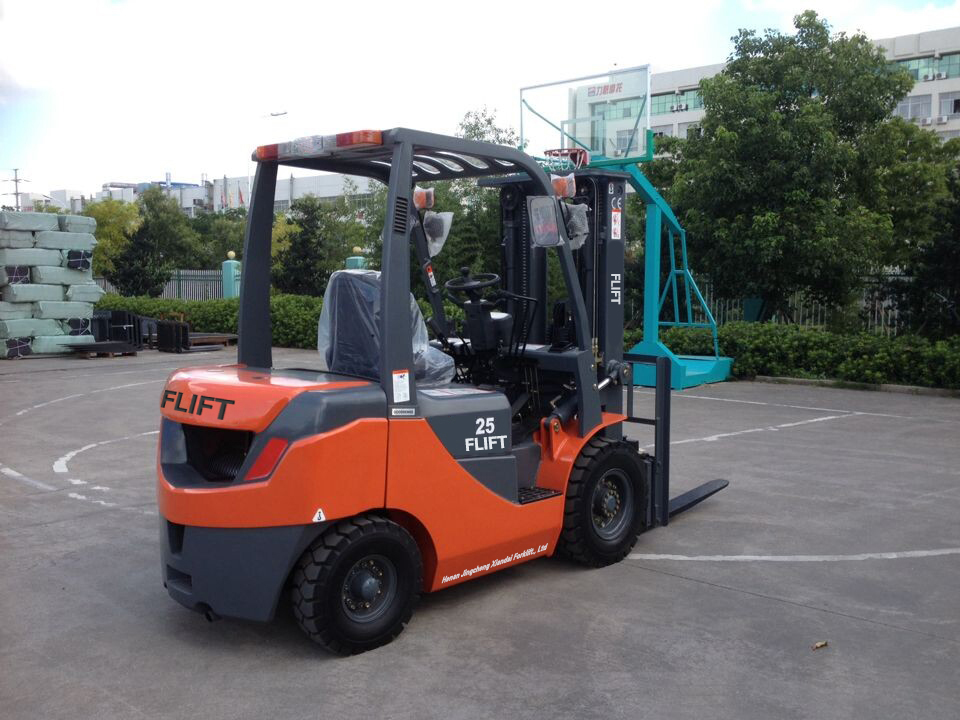 2-5 Ton Diesel Forklift