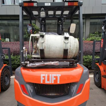 1.8 Ton CNG forklift