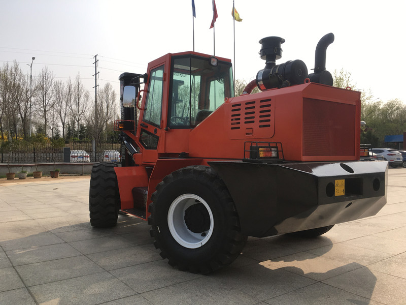 w40 rough terrain forklift