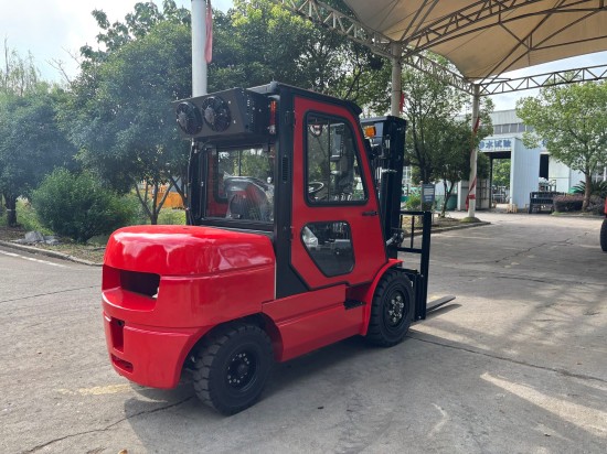 4t diesel forklift 