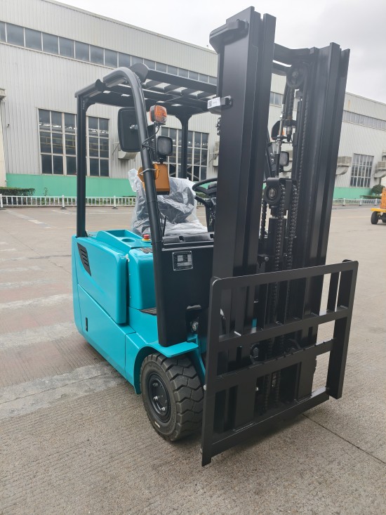narrow aisle electric forklift
