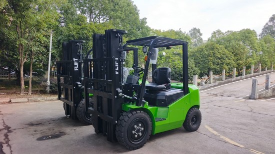 lithium ion forklift