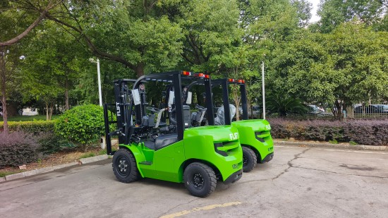 3t lithium forklift