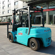 5 ton 4 wheel electric forklift truck price