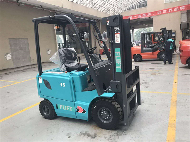 FB15 1500kg Electric Forklift
