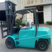 Electric Forklift