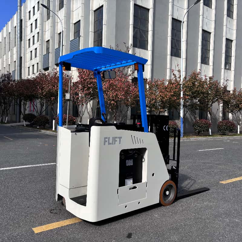 Stand Up Counterbalance Lift Trucks