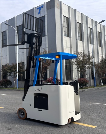 Stand up counterbalance forklift price