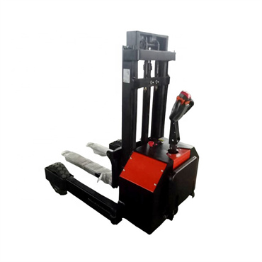 1.5t Rough Terrain Stacker