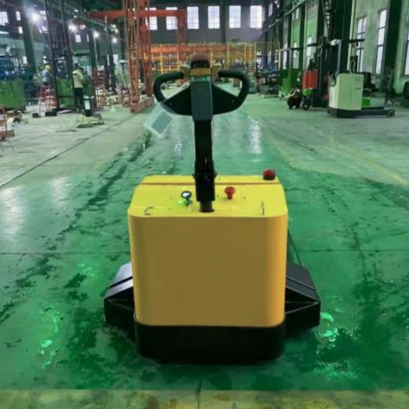 Roll and reel electric pallet truck