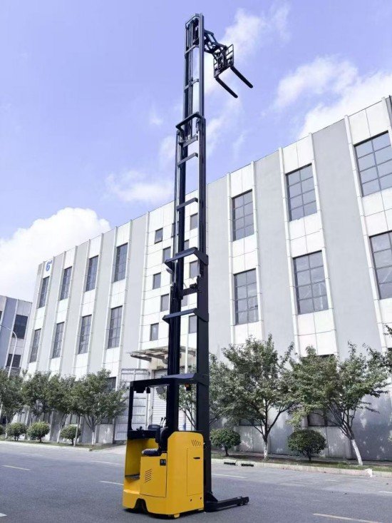 double deep reach forklift