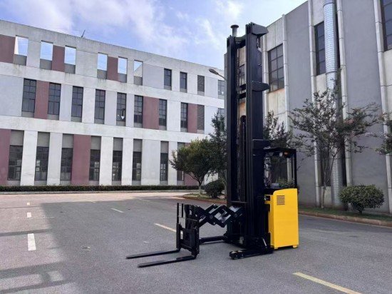 high reach forklift	