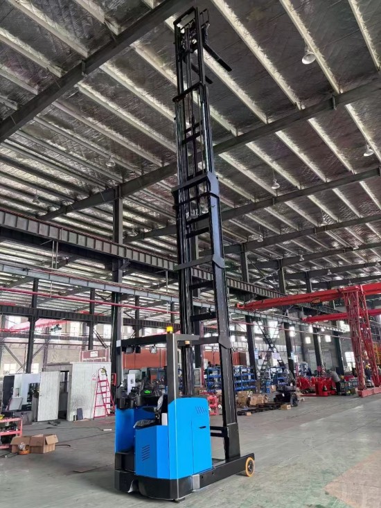 battery reach truck