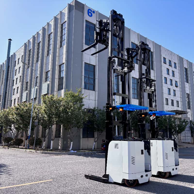 extended reach forklift