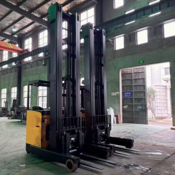Narrow Aisle Reach Forklift