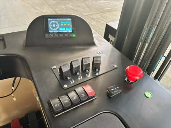 3 ton electric reach truck with EPS steering