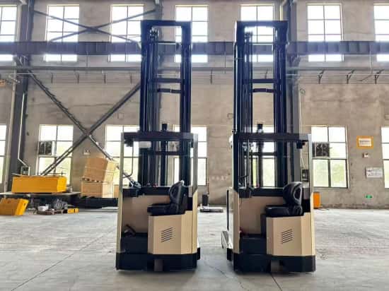 High efficiency 3000kg electric reach truck