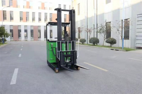 electric pallet reach truck