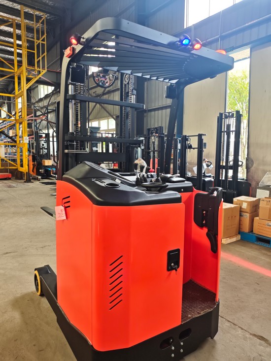 stand up electric reach truck