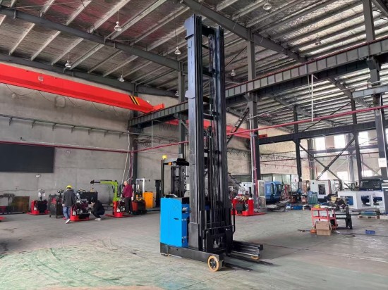 reach truck
