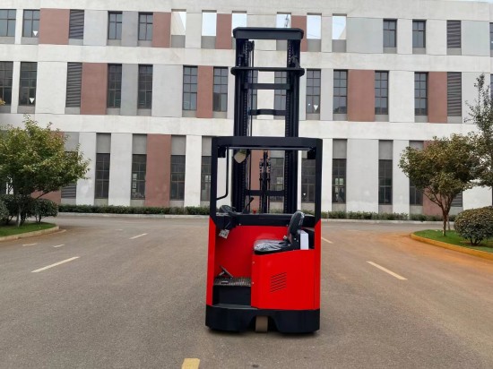 electric reach truck China manufacturer