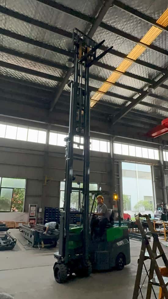 narrow aisle articulated forklift