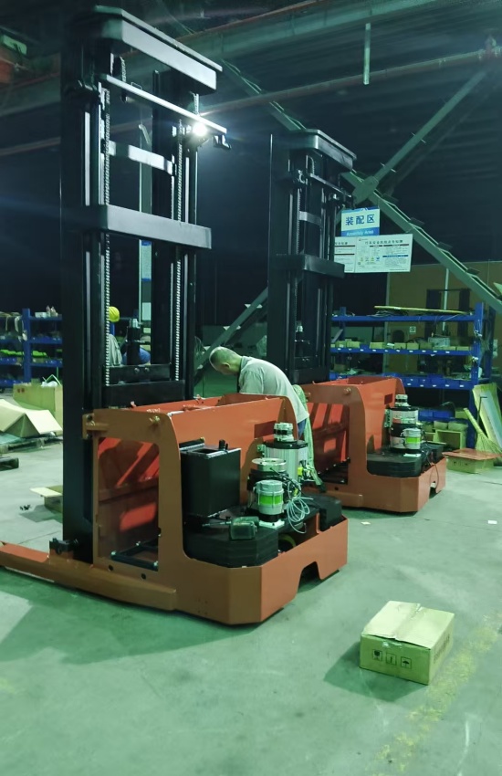 picker forklift