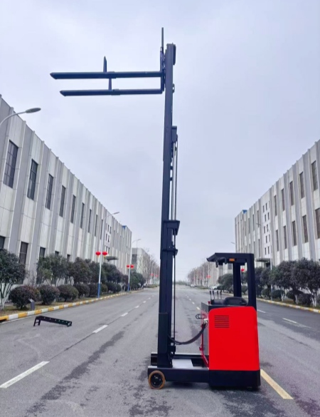 telescopic fork reach truck supplier