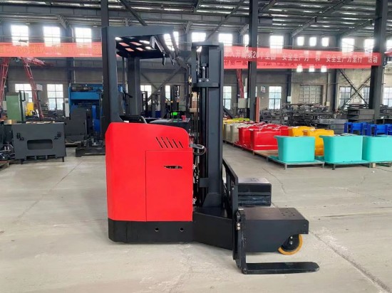 Multi Directional Side Forklifts