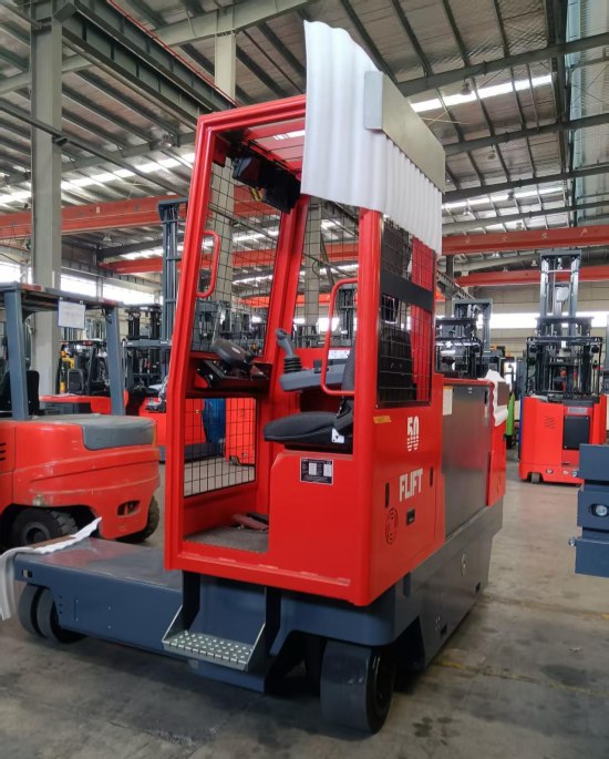 5ton heavy duty multi directional reach truck