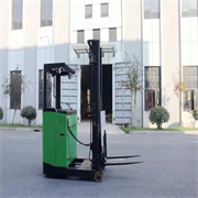 Seated type Reach Forklift Truck