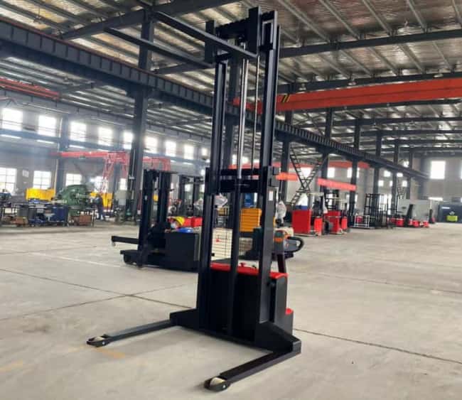 Electric Walkie Straddle Stacker 