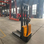 CDD20D-30 walking type electric pallet stacker