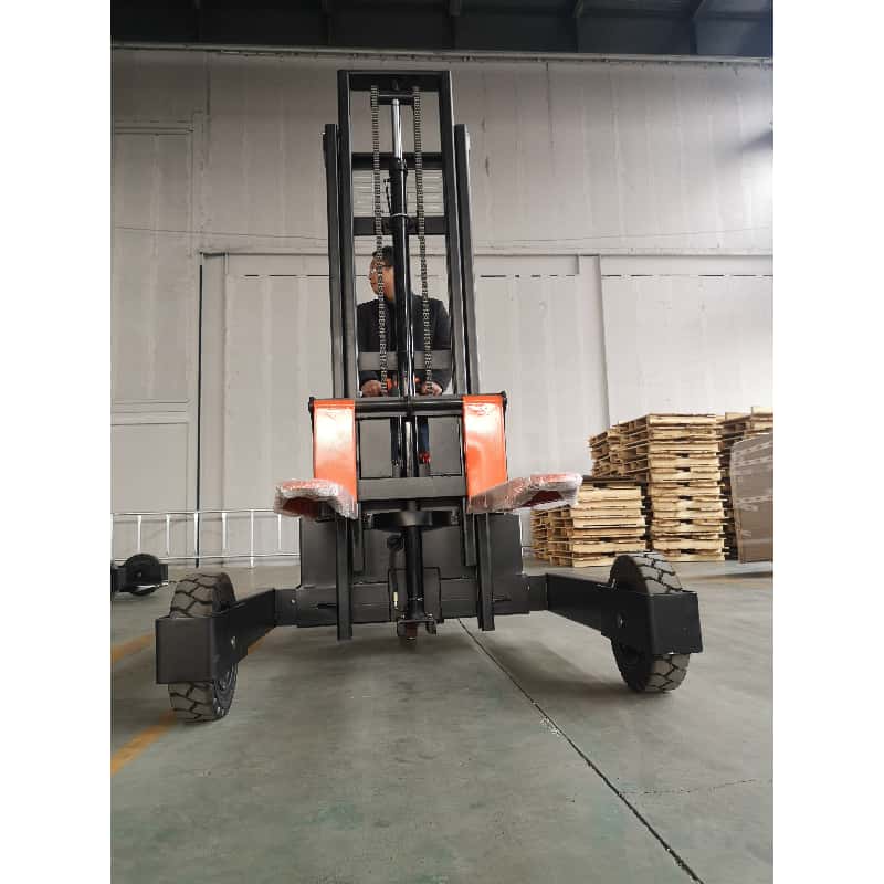 Off road electric stacker