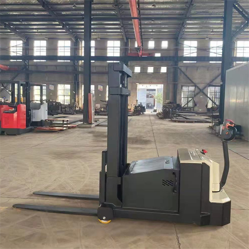 Electric Walking Type Counterweight Stacker