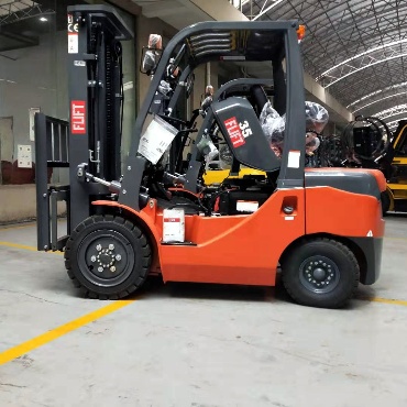 CNG-fueled forklifts