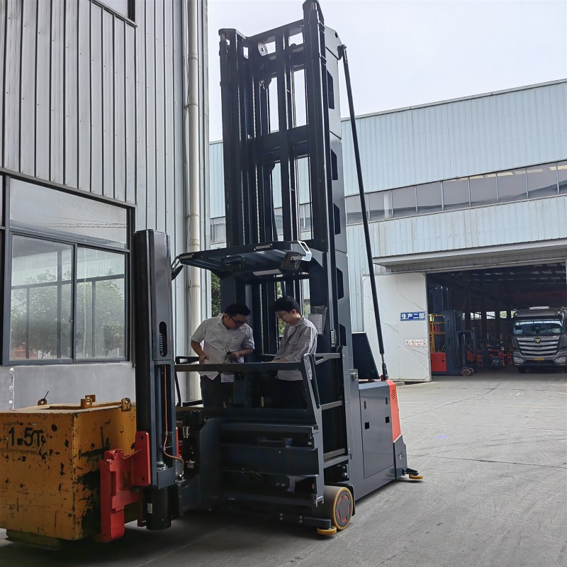 VNA forklift