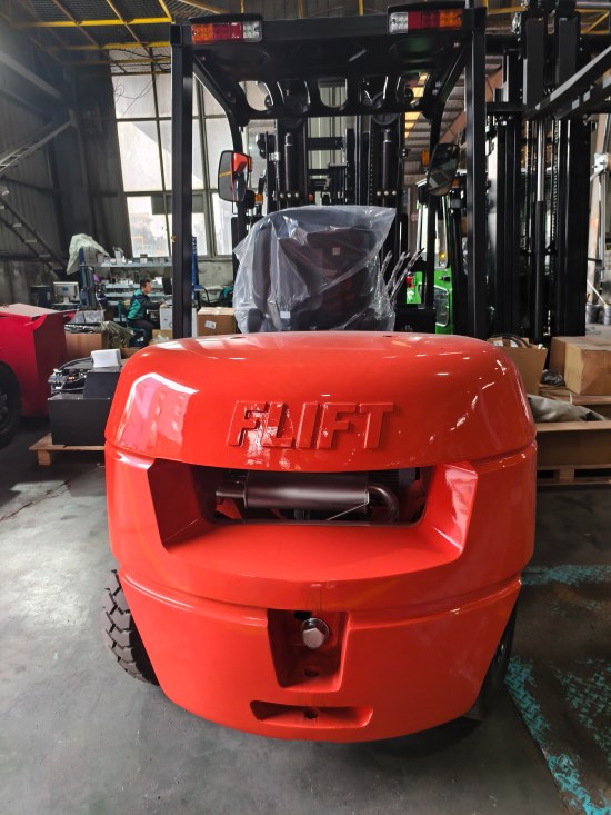 forklift for heavy paper rolls