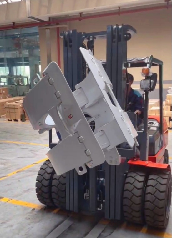 high stability paper roll forklift