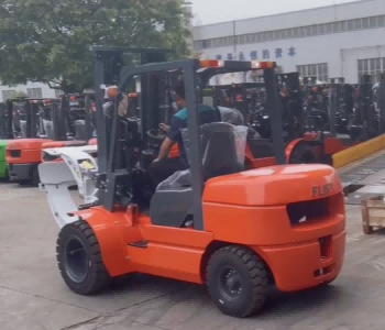 clamp forklift truck