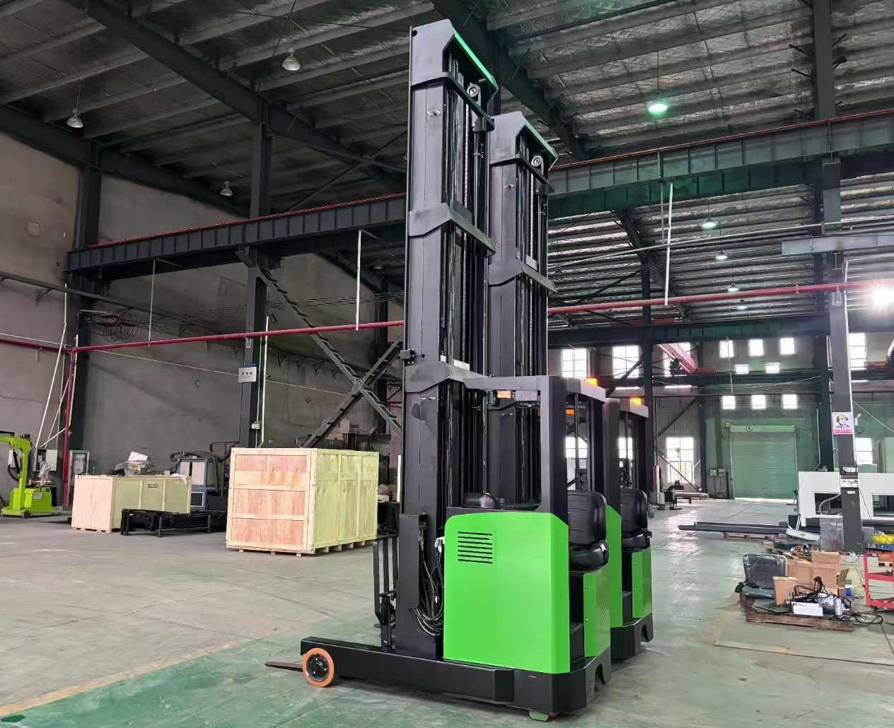 high-reach-truck-forklift