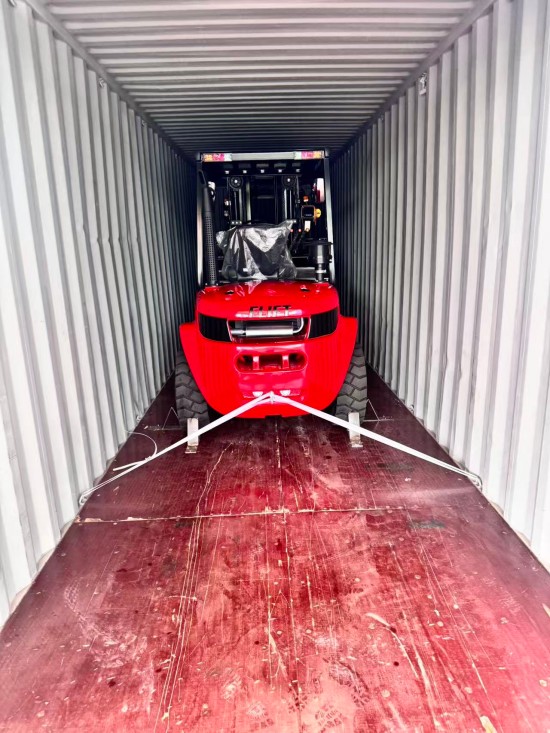 3.5T diesel rough terrain forklift
