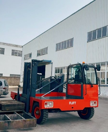 Electric side loader forklift price