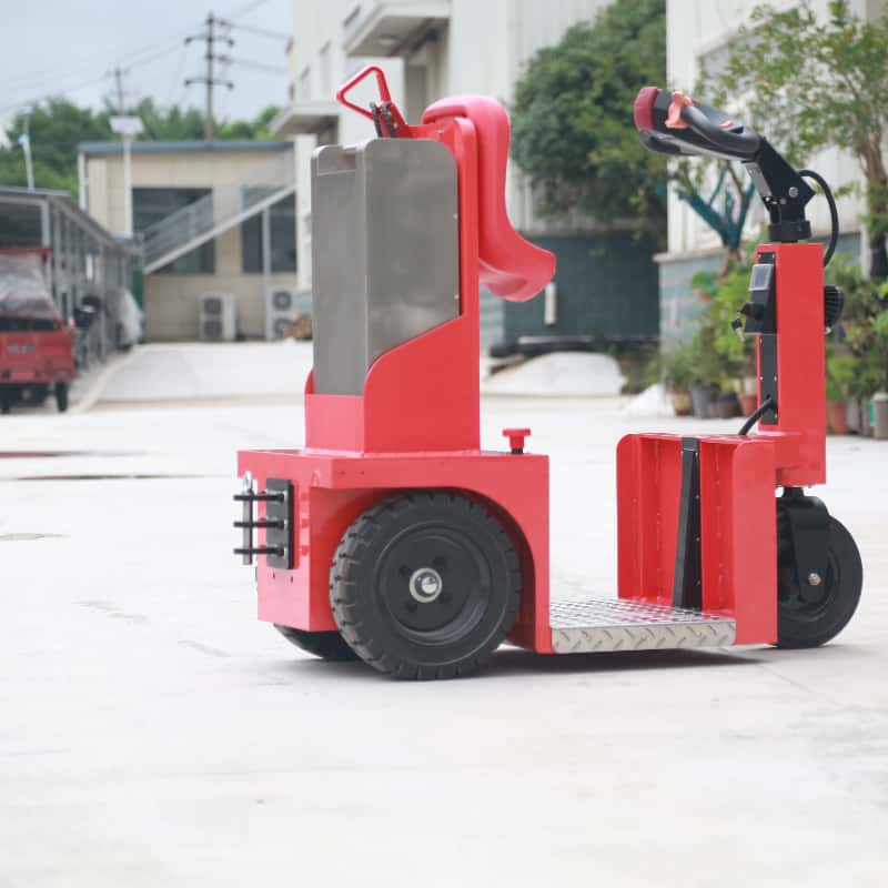 electric towing tractor
