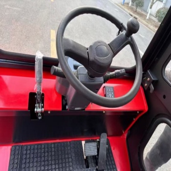 Seated Electric Tow Tractor