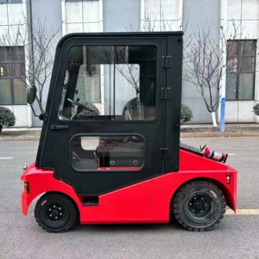 Heavy Duty Tow Tractor